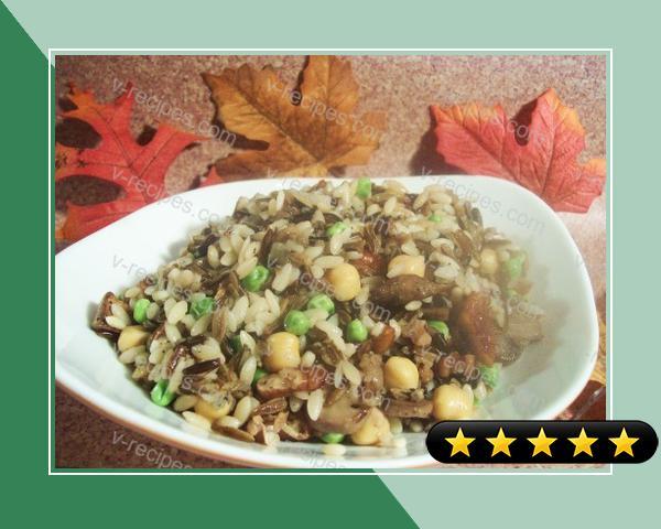 Wild Rice Pilaf With Mushrooms and Pecans recipe