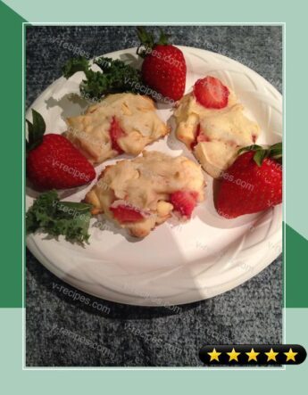 Strawberry Cookies With White Chocolate Chips recipe