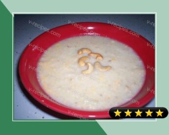 Cheesy Cauliflower Soup With Roasted Cashew Nuts recipe