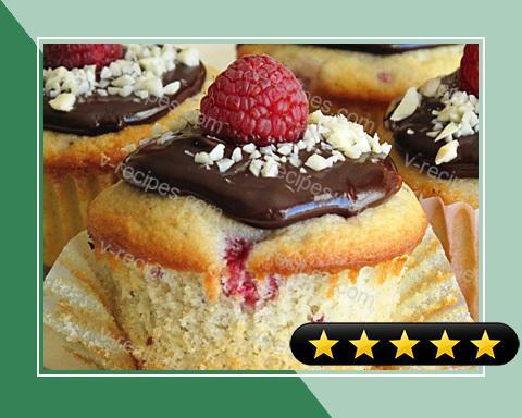 Raspberry Cupcakes with Chocolate Almond Ganache recipe