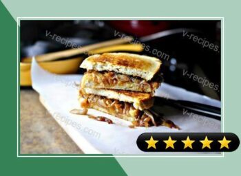 French Onion Soup Grilled Cheese Sandwiches recipe