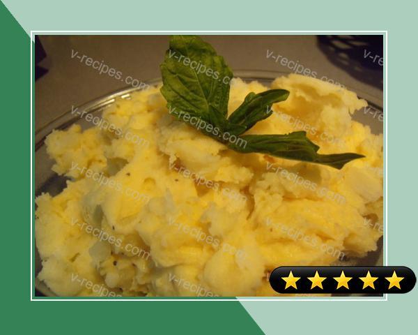 Ben's Garlic Cheddar Mashed Potatoes recipe