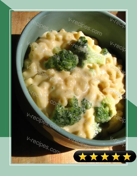 Broccoli Mac - Lazy Delicious recipe
