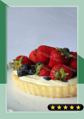 Fresh Berry Tart with Vanilla Pastry Cream recipe