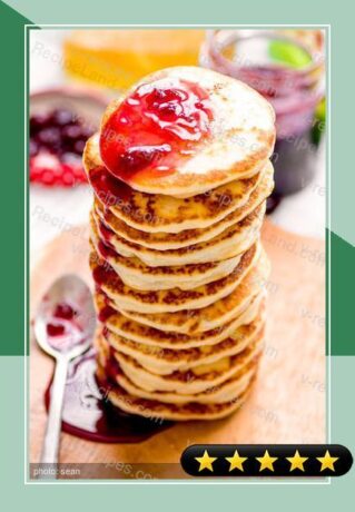 Mini Pancakes with Berry Sauce recipe