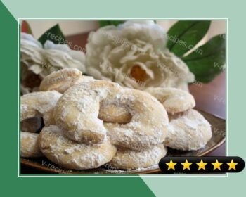 Almond Crescent Cookies recipe