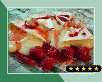 Brie With Raspberry Chipotle Sauce recipe