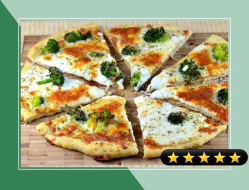 Four Cheese White Broccoli Pizza (Easy) recipe