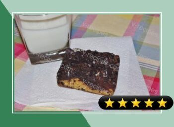 Oreo-topped Sugar Cookie Crust Brownies recipe