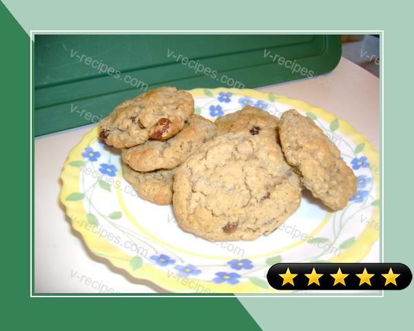 Oatmeal Raisin Cookies W/ a Kick recipe