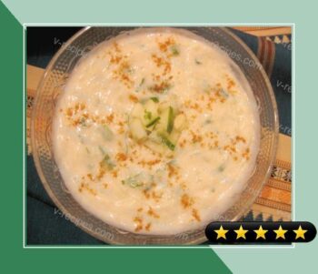 Yogurt with Cucumber and Mint (Kheere Ka Raita) recipe
