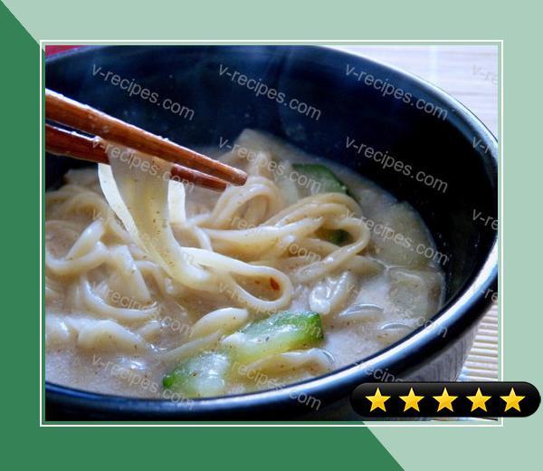 Crushed Sesame and Noodle Soup (Deulgae Kalguksu) recipe