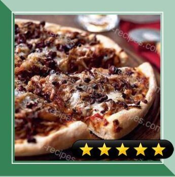 Pizza with Caramelized Fennel, Onion, and Olives recipe
