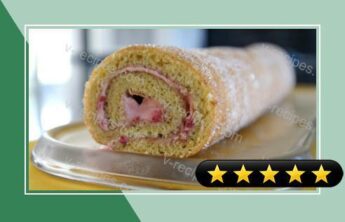 Bettys Swiss Roll with Fluffy Raspberry-Blueberry Cream Filling recipe