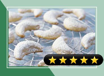 Snow-Covered Almond Crescents recipe