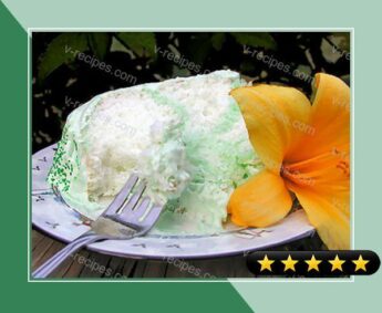 Green Angel Cake With Fluffy Fruit Flavor Frosting recipe