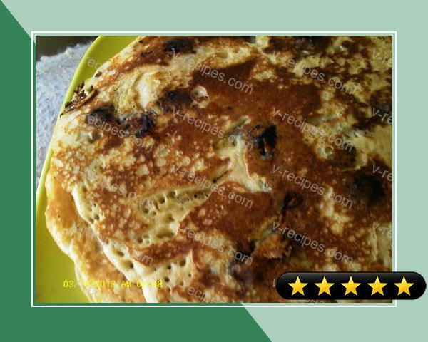 Dee's Blueberry Oatmeal Wheat Pancakes recipe