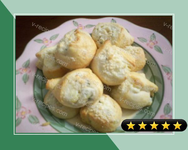 Cheesy Artichoke Pinwheels recipe