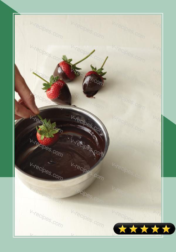 Extra-Creamy Chocolate-Dipped Strawberries recipe