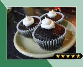 Mimi's Whoopie Pie Filled Chocolate Cupcakes recipe