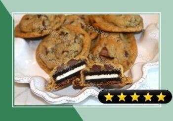 The Oreo Cookie Chocolate Chip Cookie Cookie! recipe