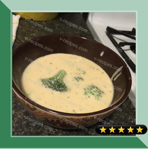 Cheesy Yummy Broccoli Cheddar Soup recipe