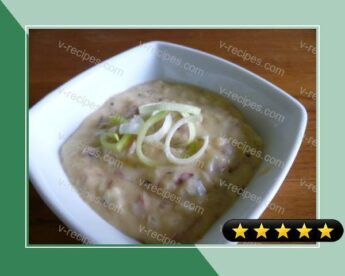 Emeril Lagasse's Potato, Onion & Roquefort Soup recipe