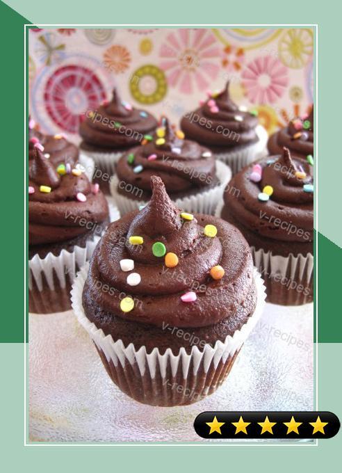 Chocolate Cupcakes with Chocolate Buttercream Frosting recipe