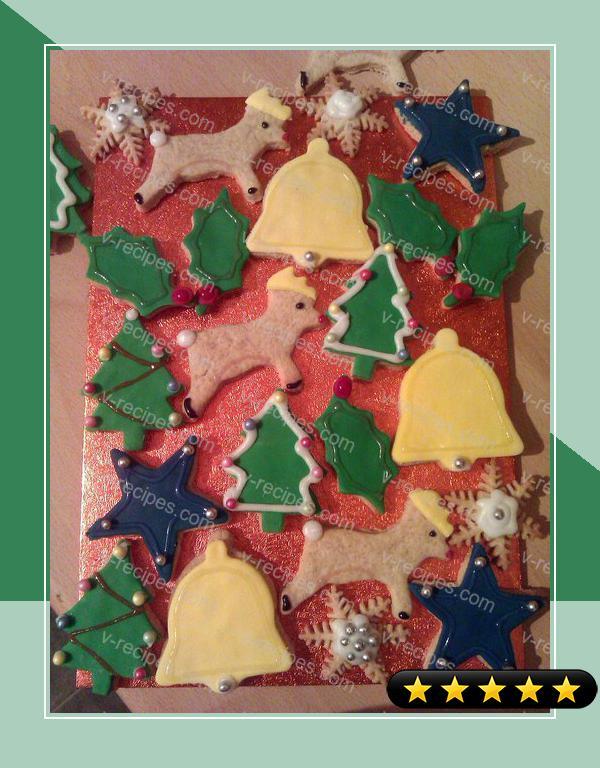 Vickys Spiced 'n' Iced Christmas Cookies recipe