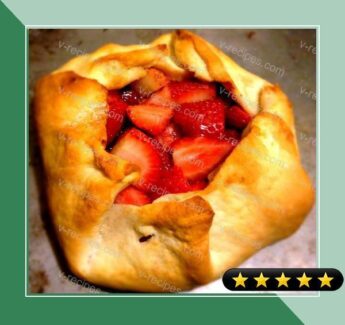 Vickys Strawberry & Blueberry Galette recipe