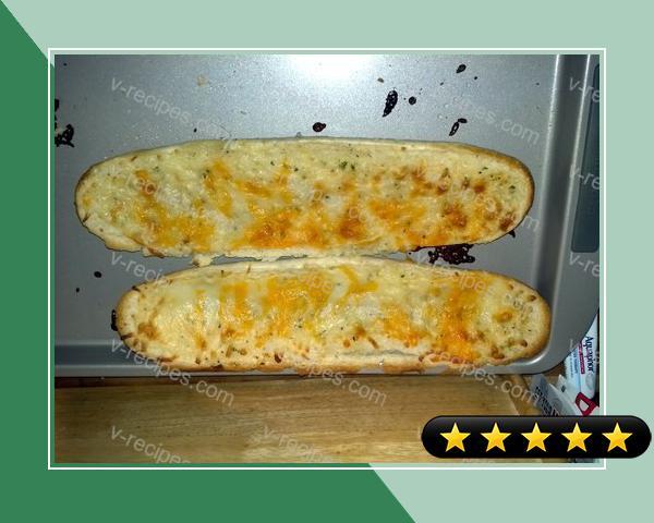 Q-tip's Cheesy Garlic Bread recipe
