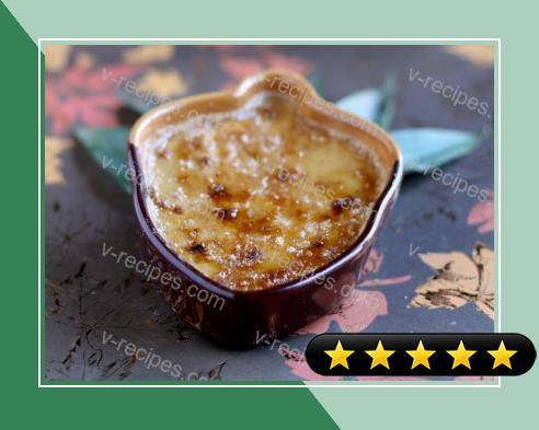 Caramelized Pineapple and Cinnamon Creme Brulee recipe