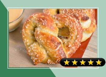 Homemade Soft Pretzels with Spicy Beer Cheese Sauce recipe
