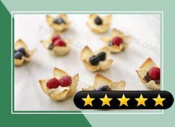 SNACK DELIGHTS Berry Won Ton Cups recipe