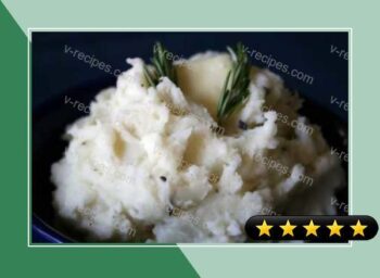 Blue Cheese and Rosemary Mashed Potatoes recipe