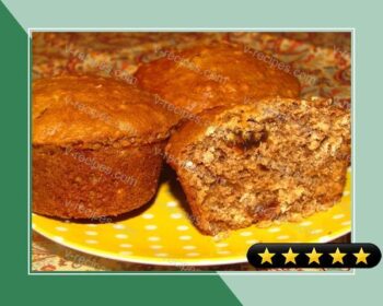 Healthy Oatmeal-Raisin-Cookie Muffins recipe