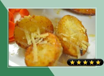 Cheesy Hockey Puck Potatoes With Dill recipe