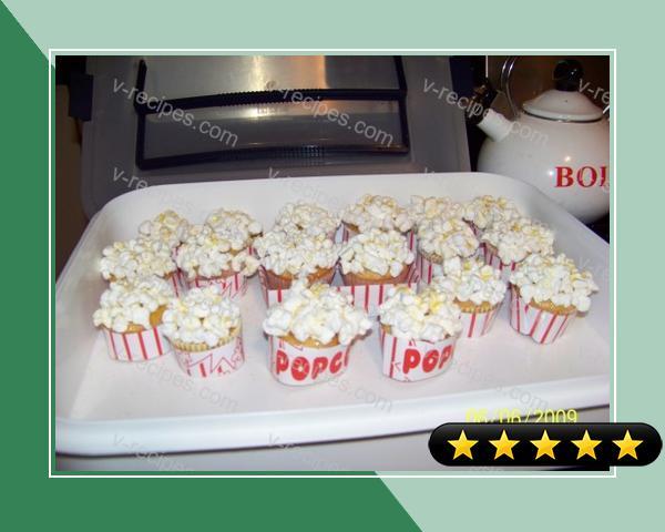 Popcorn Cupcakes (So Cute!) recipe